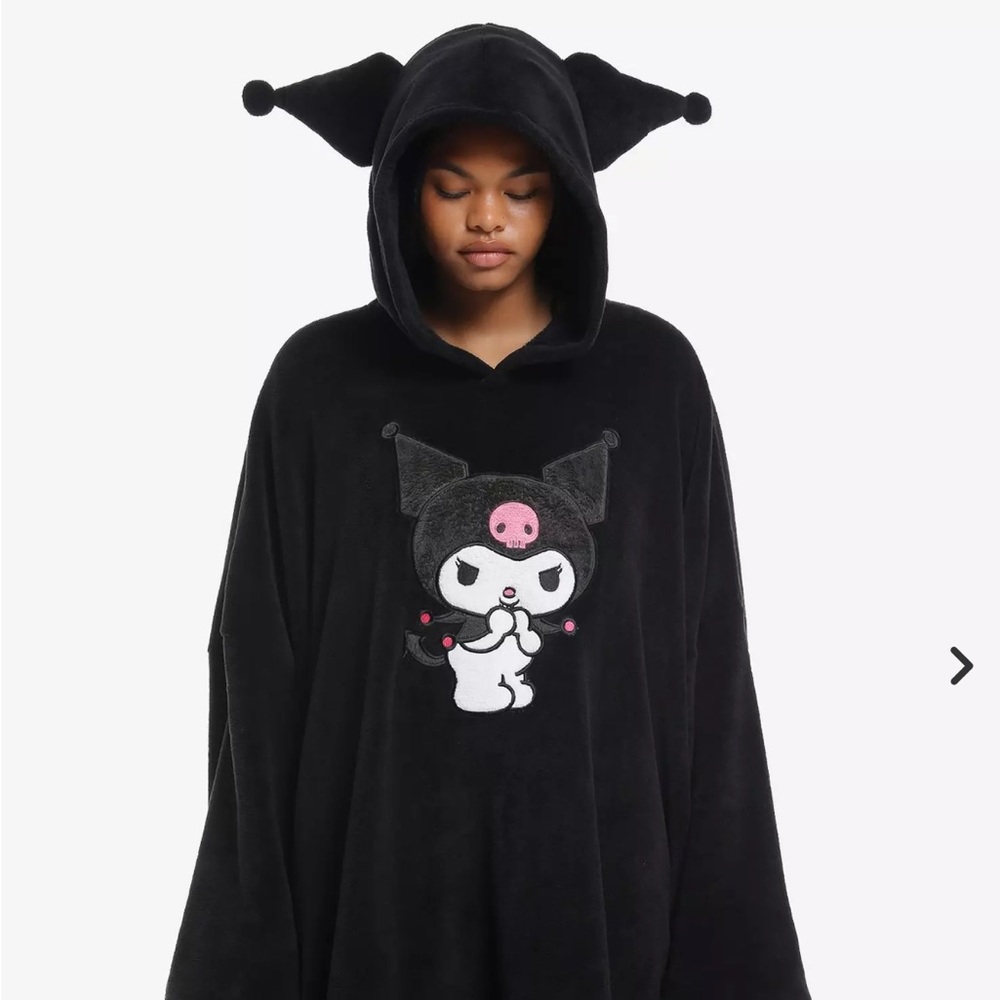 Black Oversized Hooded Kuromi Poncho Hoodie